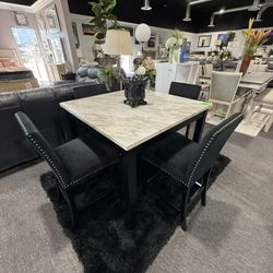 5 Pc Dining Table 