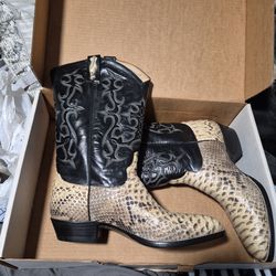 Tony Lamar boots