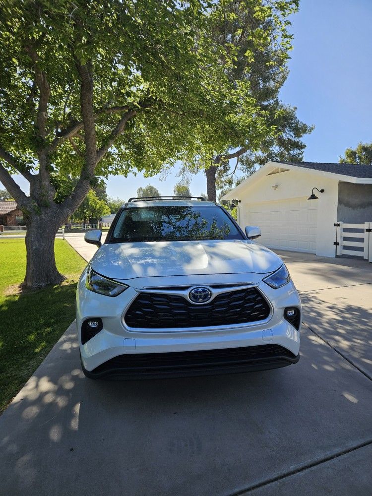 2022 Toyota Highlander Hybrid