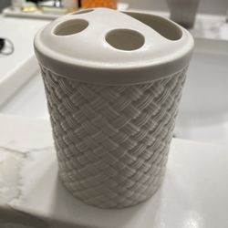 Pottery barn Thoth Brush Holder 