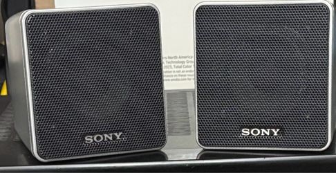 SONY RECEIVER & BOOKSHELF SPEAKERS