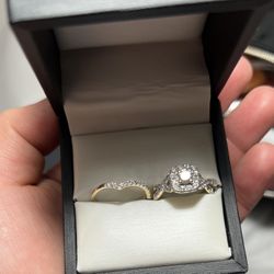 Woman’s Bridal / Engagement Set Size 8