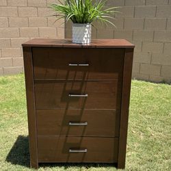 Nice Brown 4 Drawer Dresser