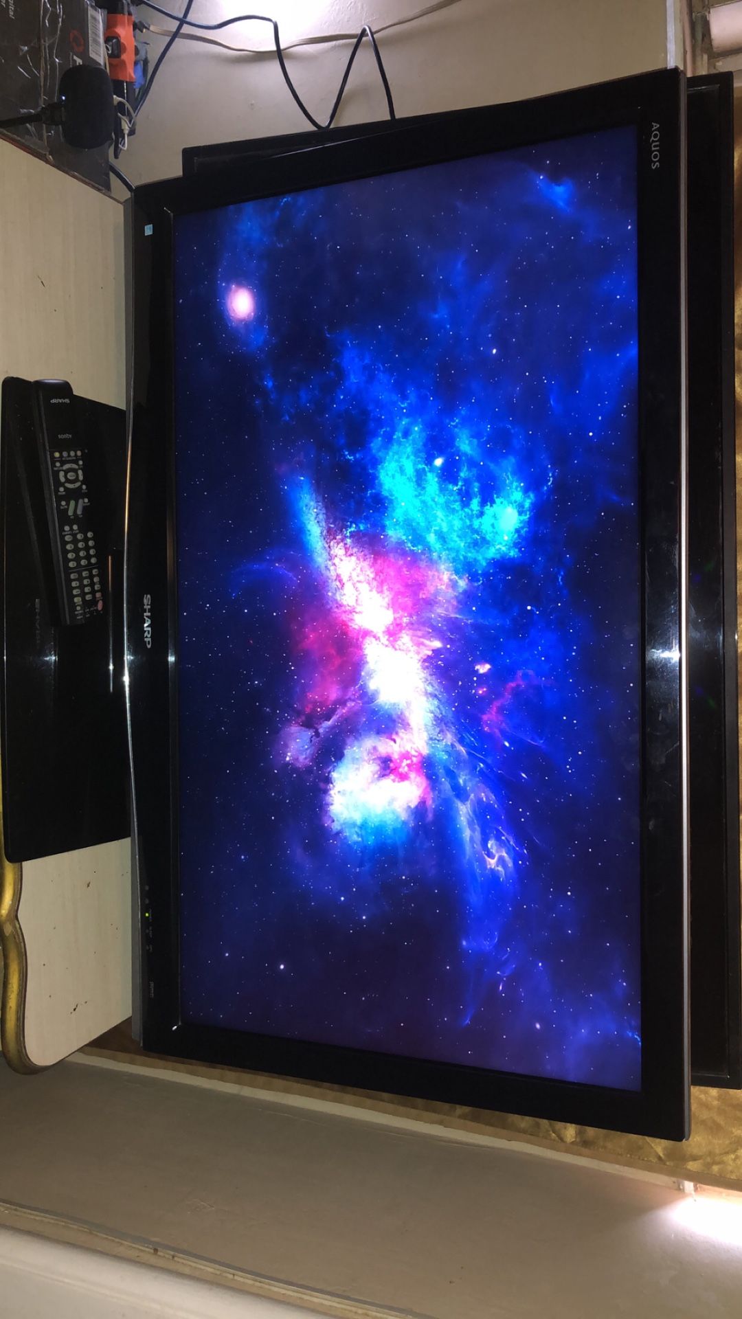 SHARP LC-40M500M 40" MULTISYSTEM LCD TV FOR 110-240 VOLTS