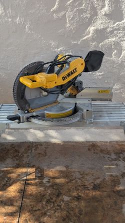 DeWalt 12 inch corded miter saw