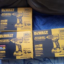NEW! Dewalt DRILL/DRIVER KIT