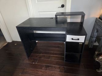 Black Wood Desk