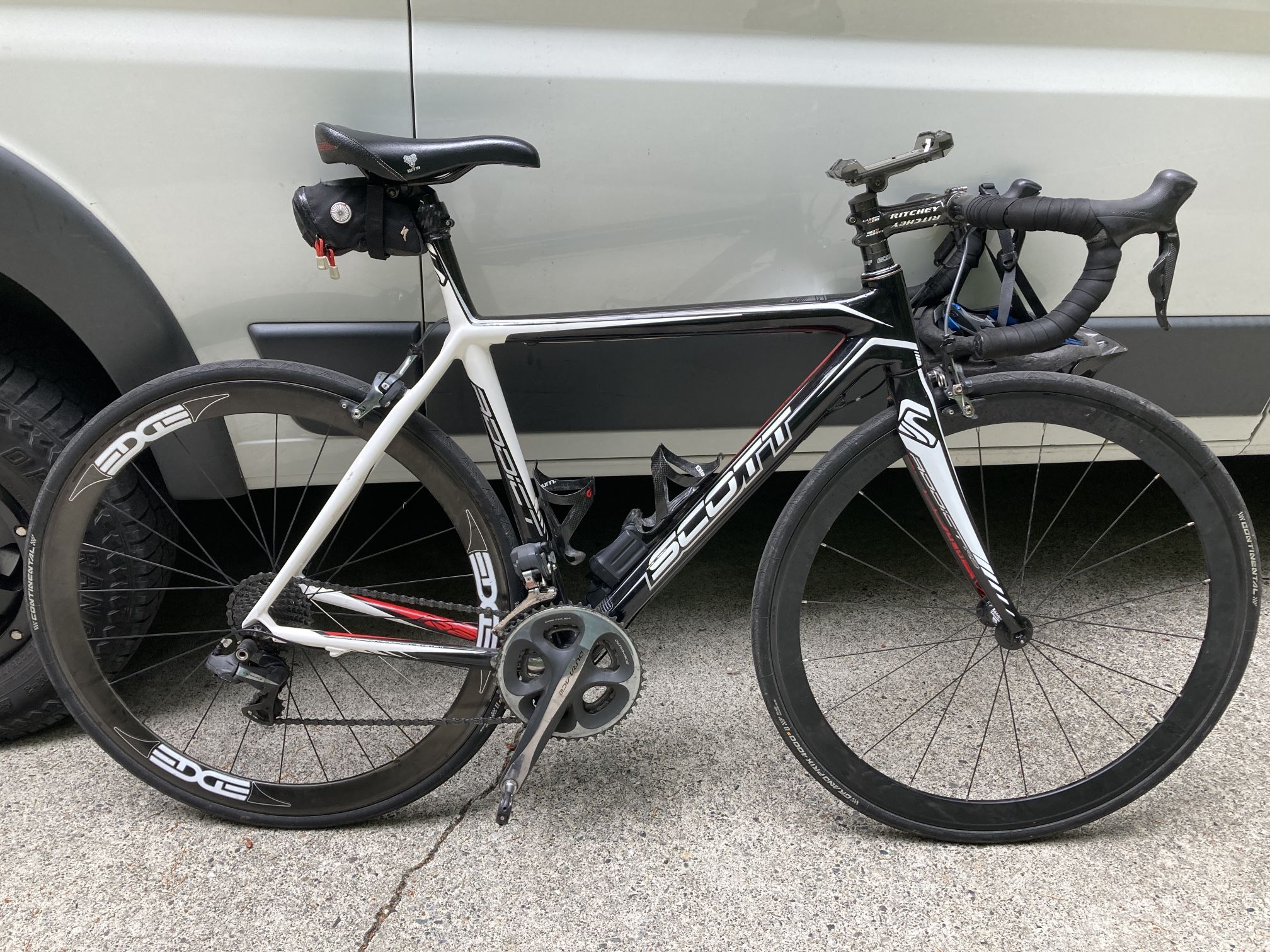 Scott Addict R2 Custom Race Bike.