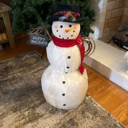 Outdoor Snowman with Top Hat Christmas Decoration | Indoor/Outdoor Lawn Decoration
