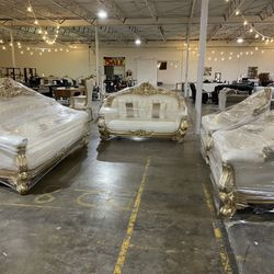 THRONE SOFA SECTIONAL🤩KING OF THE THRONES👑MIKEYmike👑$42 Down!PAYMENT PLANS🤩SHIPPING AVAILABLE!🚚