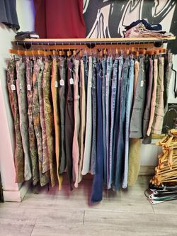 SHOP VINTAGE!