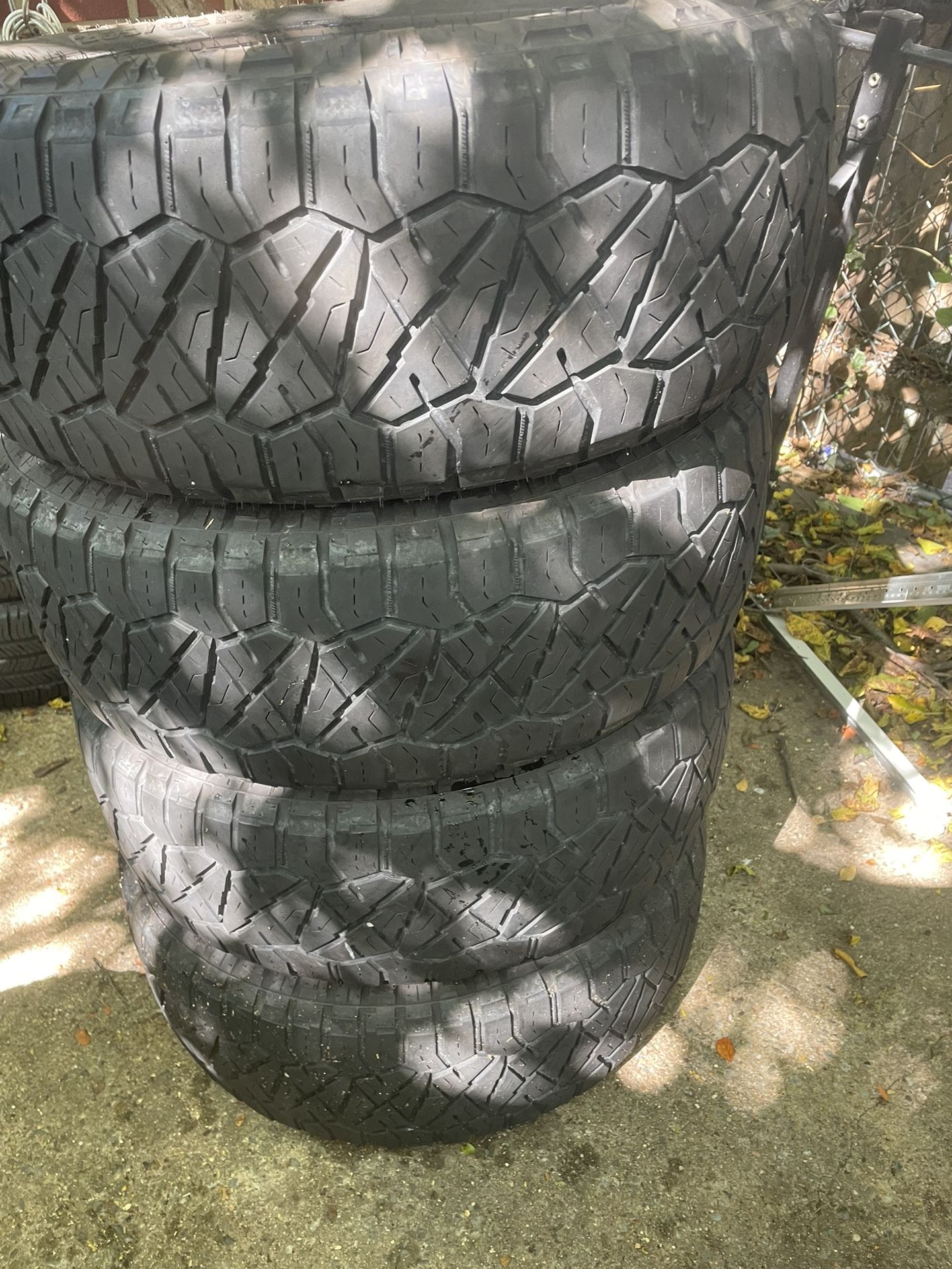 265/65/17 NittoVery Good Condition