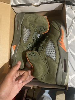 Air Jordan 5 Olive Sz 10