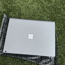 Microsoft Surface Book 1703 13.5" i5/8GB/128G SSD, with keyboard base, Win11 