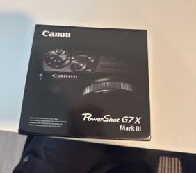 Silver Canon G7x mark iii 3 year warranty