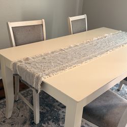 2-meter dining table – chairs not included