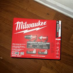 Milwaukee, M18 Compact Brushless 2-Tool Combo Kit