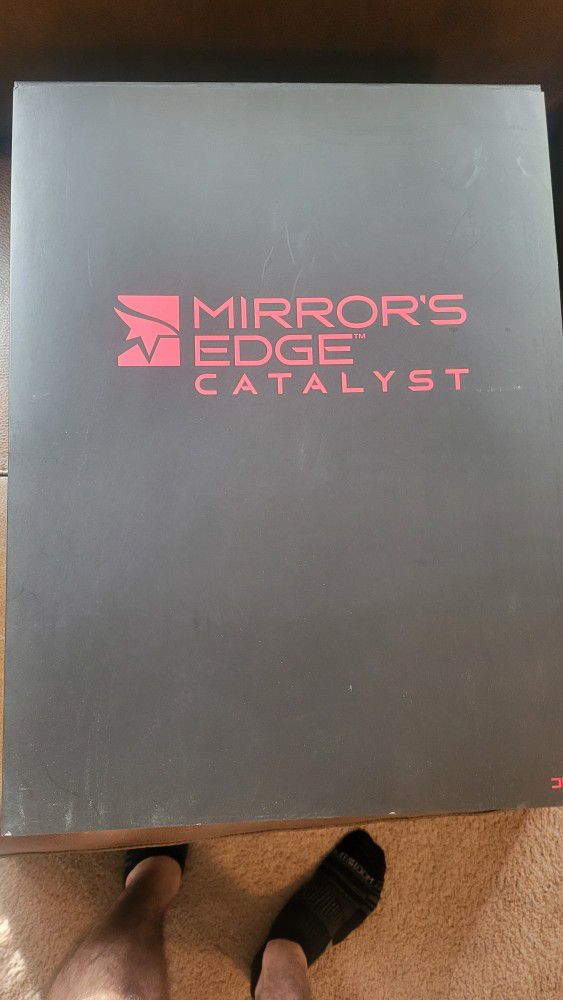Mirrors Edge Catalyst Collector's Edition - PlayStation 3 - **No Game**