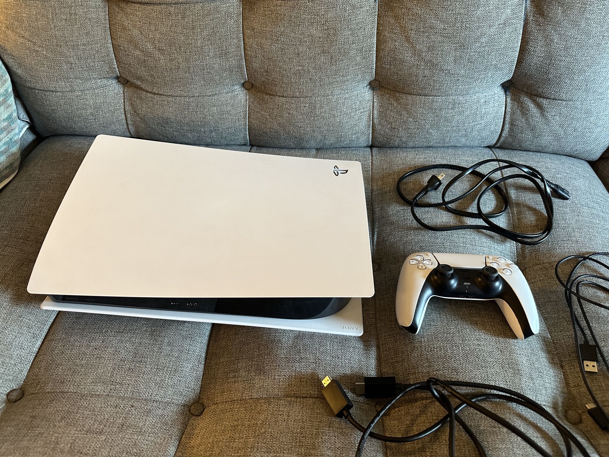 PS5 Disc Edition in great condition