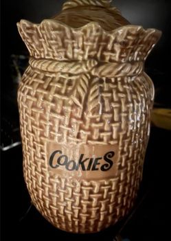 Vintage Cookie Jar READ DESCRIPTION PLEASE 