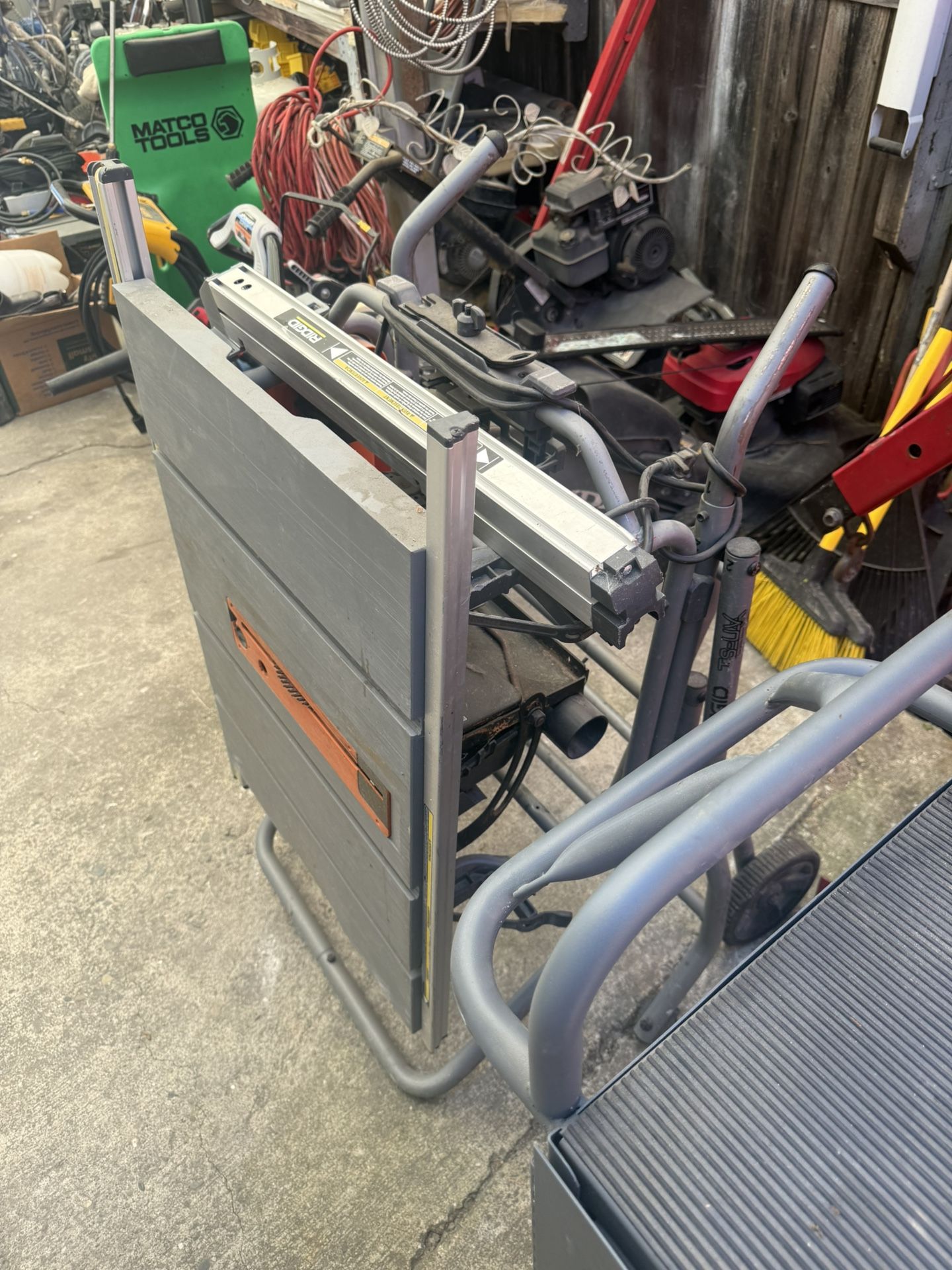 Ridged Table Saw