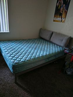 Queen bed and queen frame need gone by 3pm