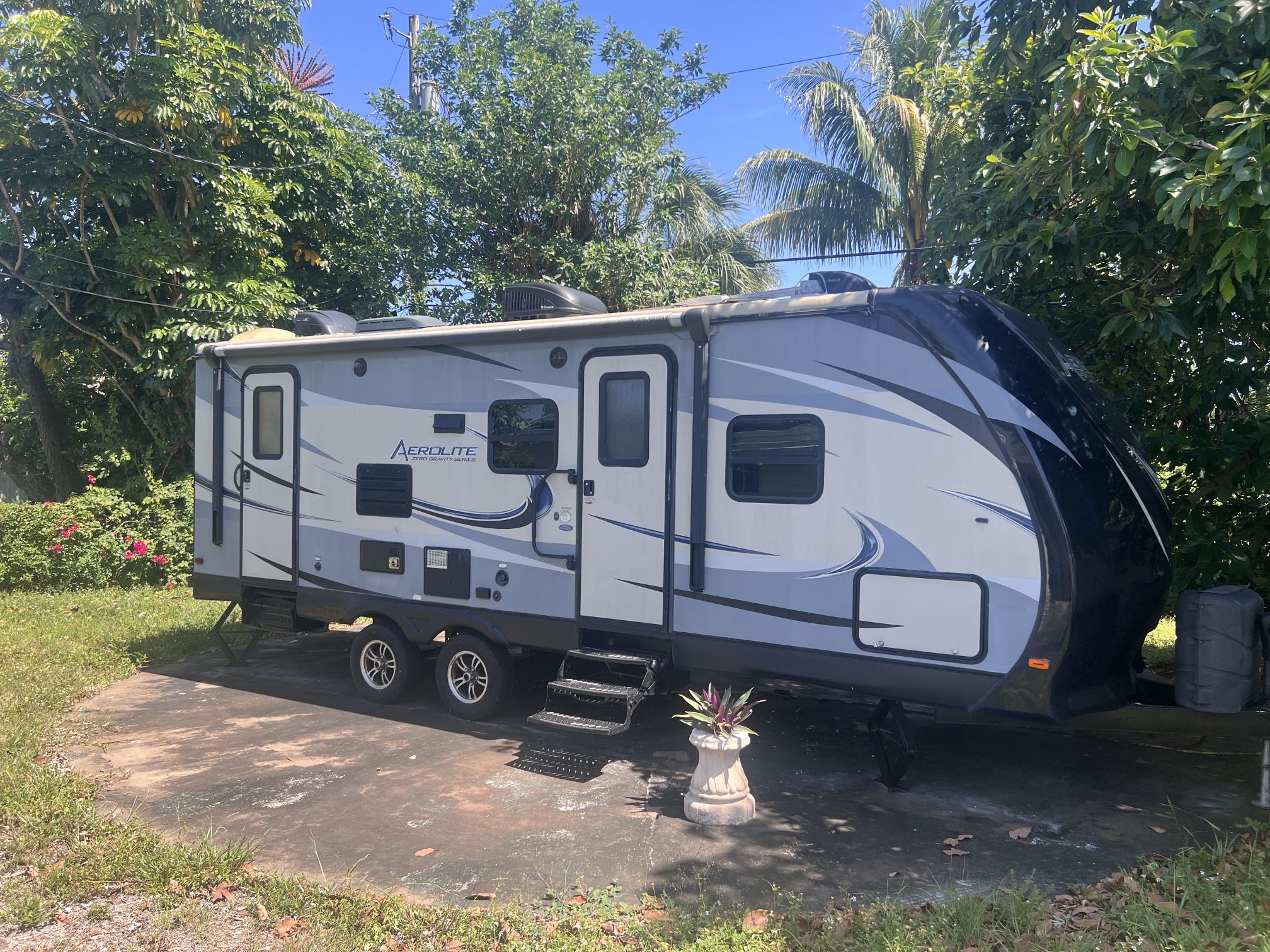 2015 Dutchman Aero Lite