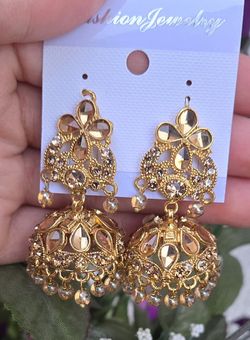 Earings