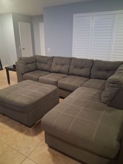 Gray Sectional Sofa with Ottoman