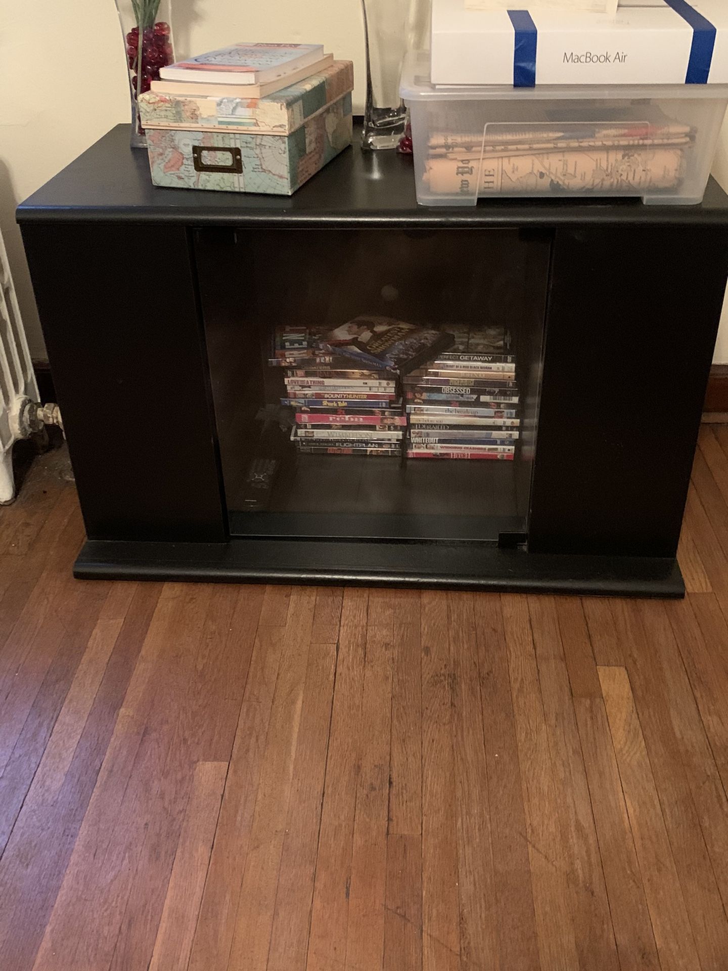 Tv stand