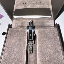 Gucci timepiece