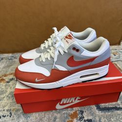 Nike Air Max 1 LV8 Size 10
