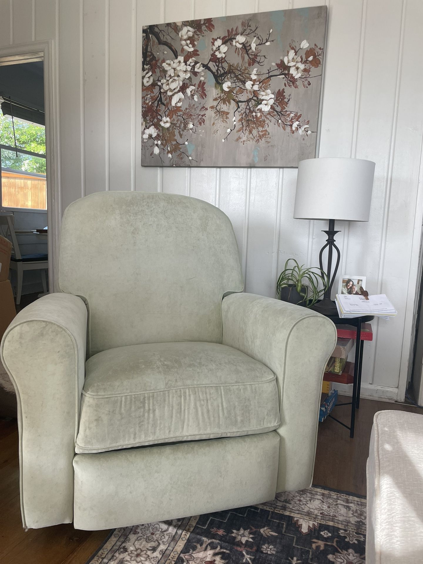 Swivel Recliner