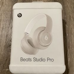 Beats Studio Pro