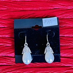 Teardrop Pearl Earrings 