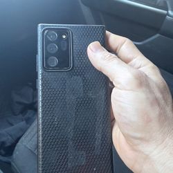 note 20 ultra cracked but works great unlocked 