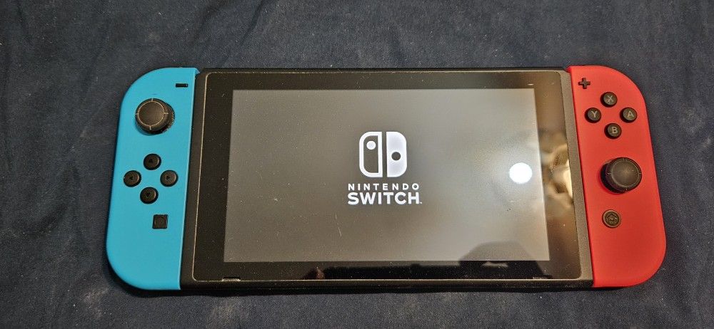 Nintendo Switch 32 GB Handheld Console