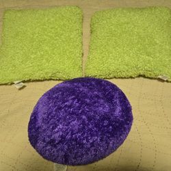 Decorative Pillow Set