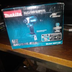 18 Volt Makita Drill