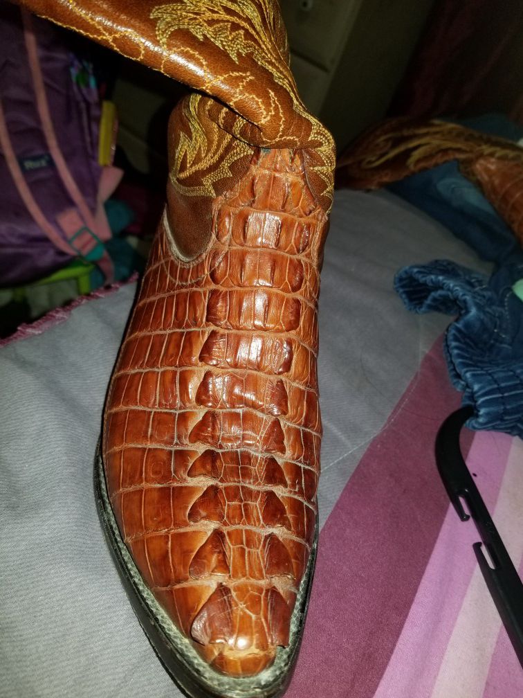 Western boots cuadra brand size 7 crocodile skin for Sale in San Diego ...