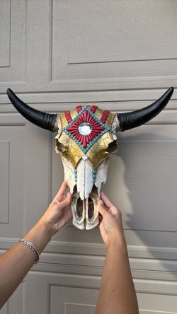 Bull skull decor