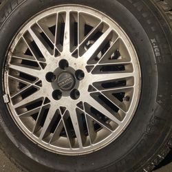 Volvo XC90 Snow Winter Wheel Tire Set  235-65-17 Thumbnail