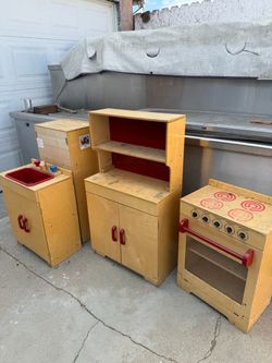 Lakeshore kitchen set