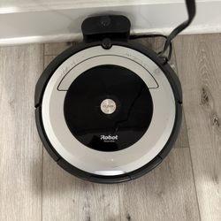 iRobot Roomba 690