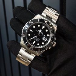 Rolex Submariner Black Ceramic Bezel 2023