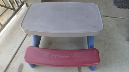 Little Tykes Picnic Table