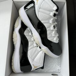 JORDAN RETRO 11 SIZE: 8