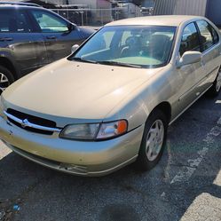 1999 Nissan Altima