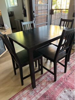 Black table and chairs Ikea