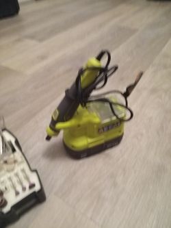 Ryobi Dremel With Bits Set And Battery But No Charger